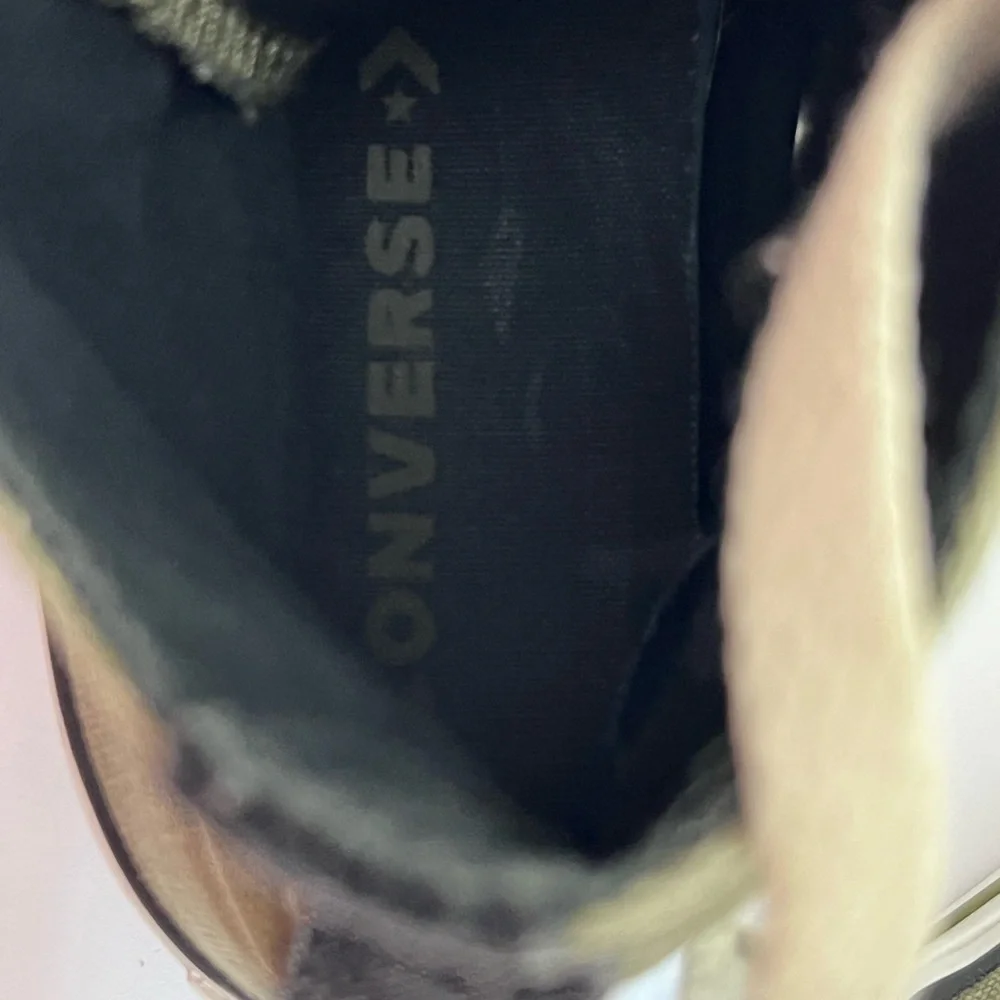 Converse Hi Field Surplus‎ Olive Chuck Taylor Hi Top Sneakers Junior Size 1